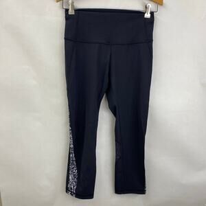 Lululemon Mix & Mesh Crop 21" Size 6